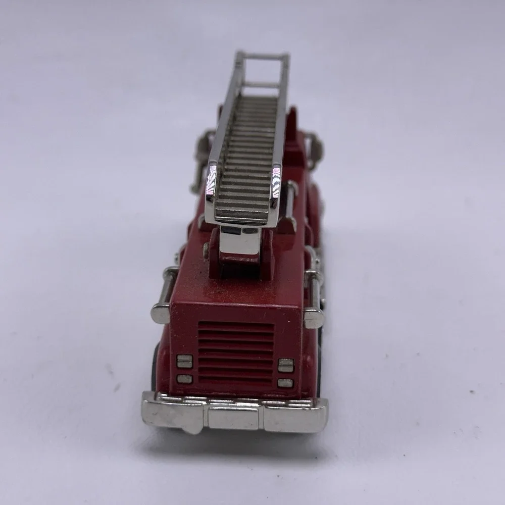 Vintage Timex Fire Truck Desk Clock Diecast Ladder Truck 4.5